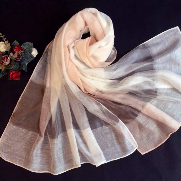 Gradient jacquard scarf bulk