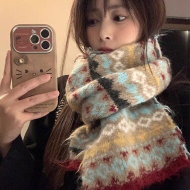 Fair Isle Wool Scarf for Women – Vintage Chunky Knit Mohair Winter Wrap