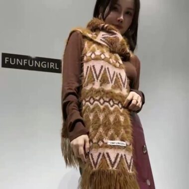 Ethnic Color-block Wool Scarf with Jacquard Weaving and Tassels for Women
