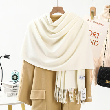 Luxurious Wool and Cashmere Scarf for Women and Men – Thickened Winter Shawl