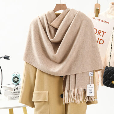 Luxurious Wool and Cashmere Scarf for Women and Men – Thickened Winter Shawl