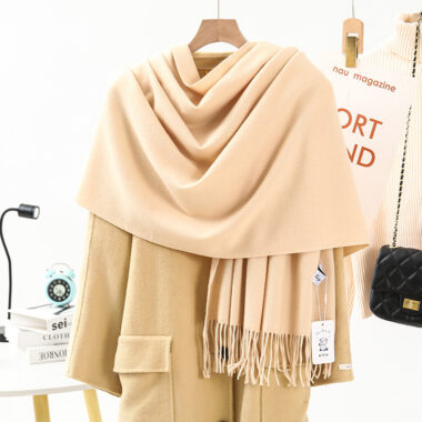 Luxurious Wool and Cashmere Scarf for Women and Men – Thickened Winter Shawl